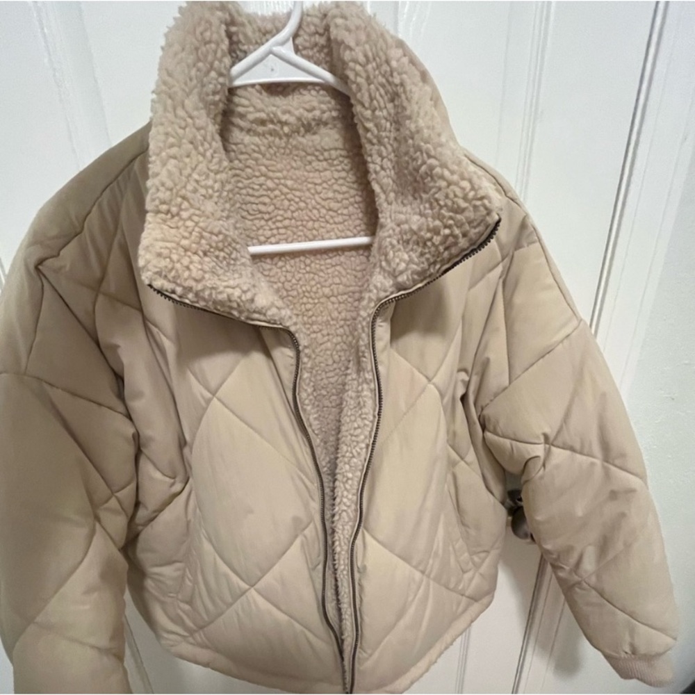 Reposhing, warm reversible Sherpa puffer, super cute just have too much stuff!